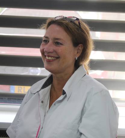 Mikaela zelf (Home + contact)